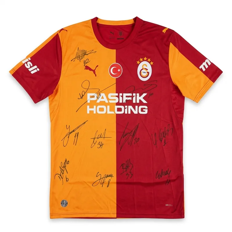 ISLAK İMZALI YENİ SEZON GALATASARAY FORMASI
