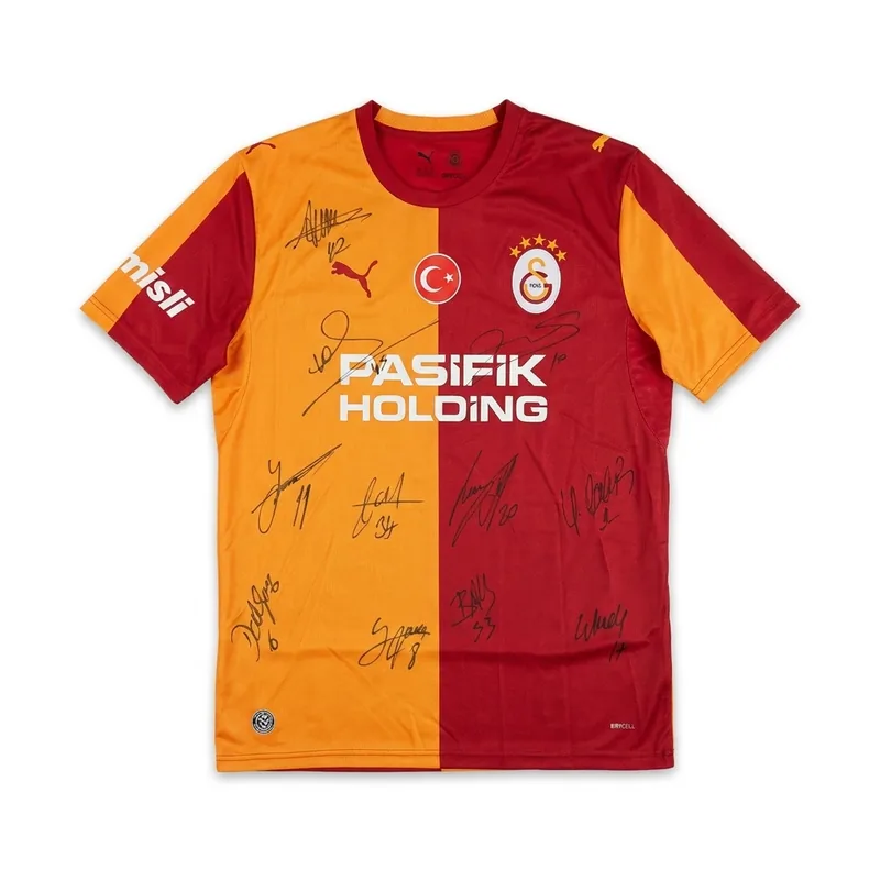 ISLAK İMZALI YENİ SEZON GALATASARAY FORMASI