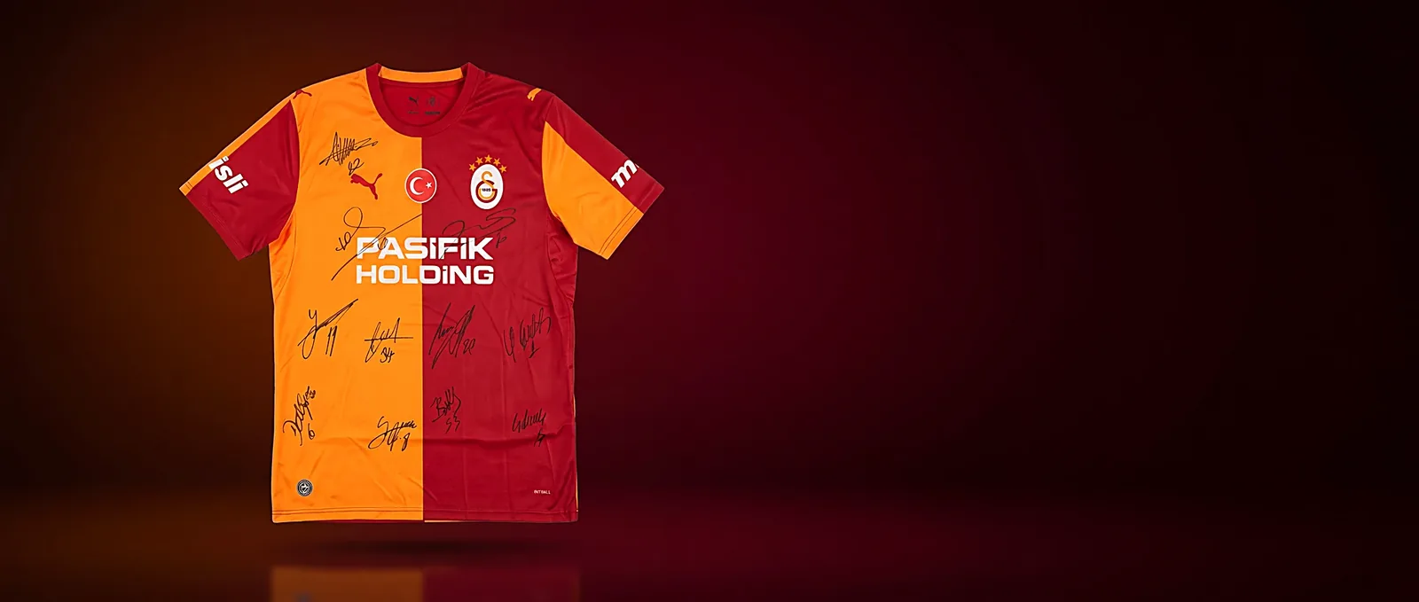 ISLAK İMZALI YENİ SEZON GALATASARAY FORMASI · Sertifikalı Orijinal Üründür
