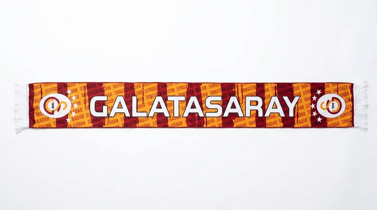 GALATASARAY İSİMLİ ATKI